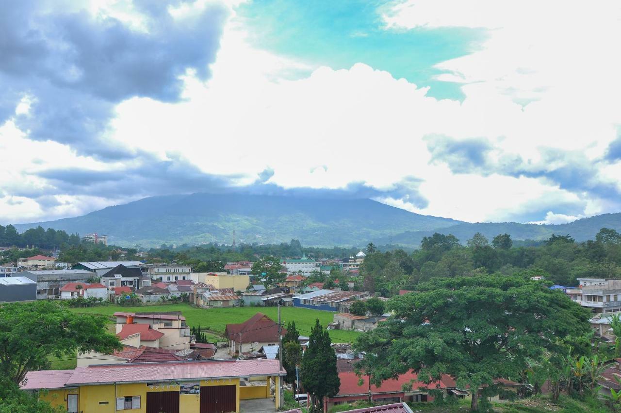 OYO 838 Sanjaya Homestay Syariah Bukittinggi Luaran gambar